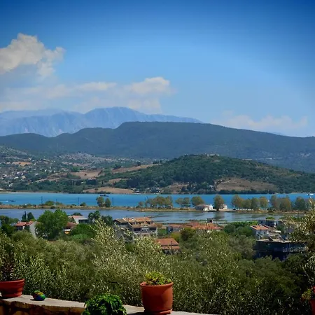 Isabel Sea View & Garden Apartment Lygia (Lefkada)
